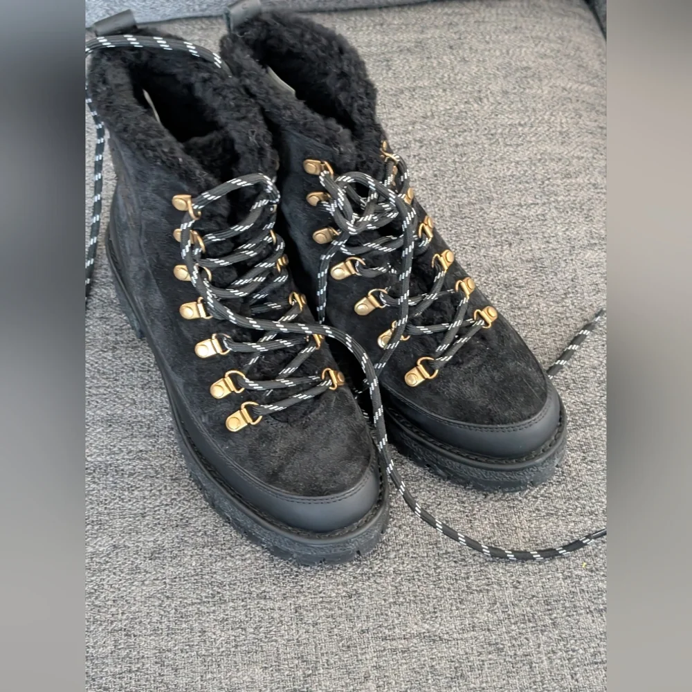 TORY BURCH Thea Suede & Shearling Boots